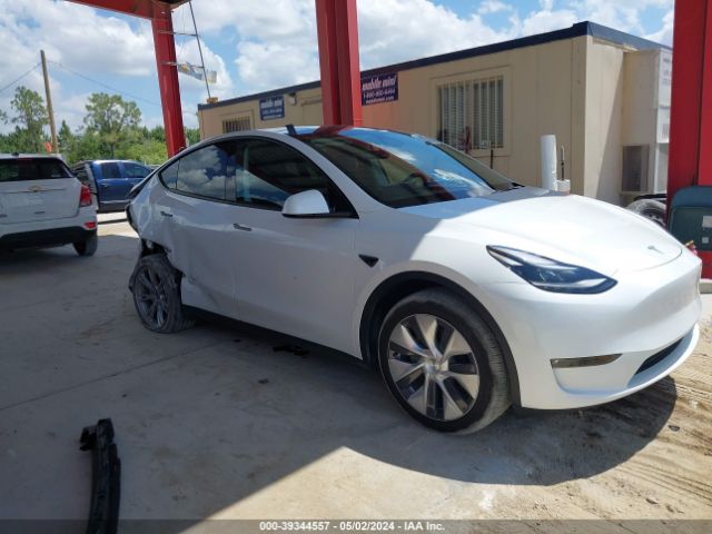 7SAYGDED4PF945727 Tesla Model Y Rwd