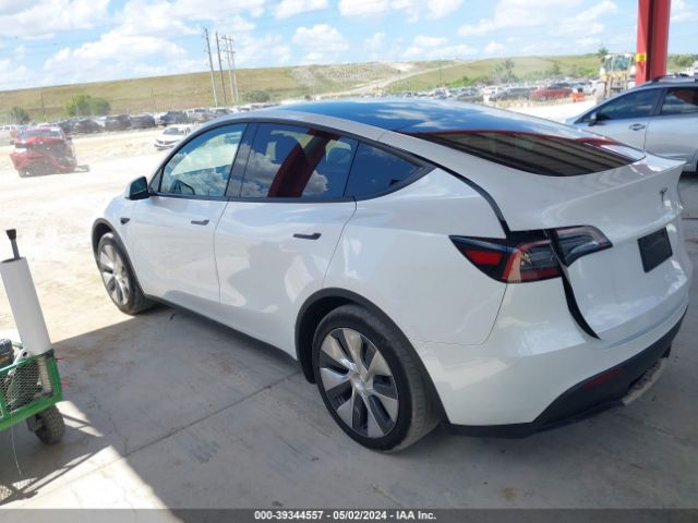 7SAYGDED4PF945727 Tesla Model Y Rwd