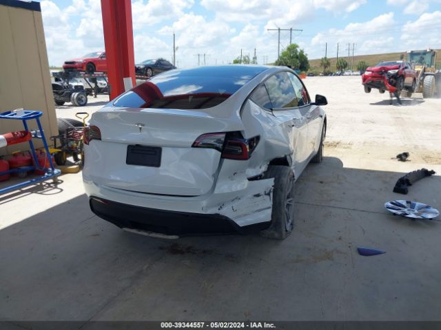 7SAYGDED4PF945727 Tesla Model Y Rwd