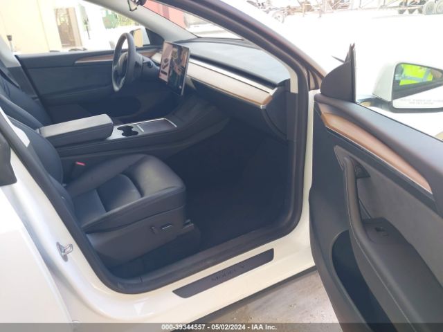 7SAYGDED4PF945727 Tesla Model Y Rwd