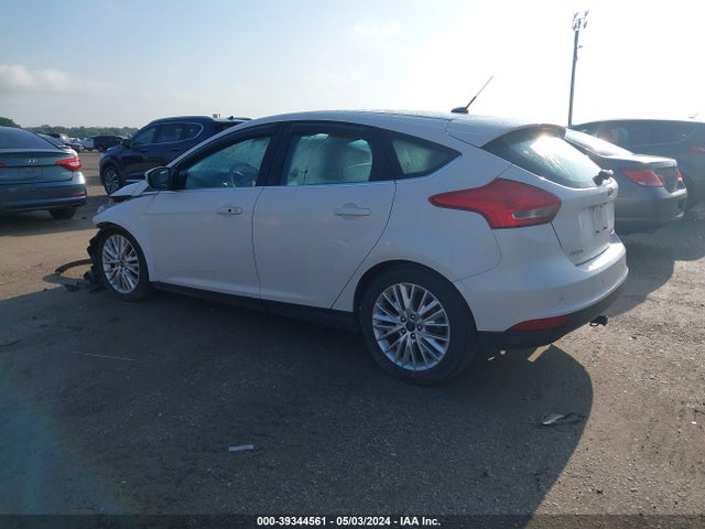 Ford Focus Titanium 2017 1FADP3N25HL309875 Image 3