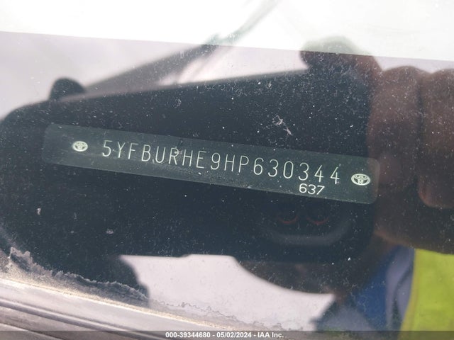 Toyota Corolla Xse 2017 5YFBURHE9HP630344 Image 9