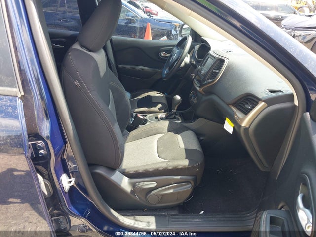 1C4PJLAB2GW275020 Jeep Cherokee Sport