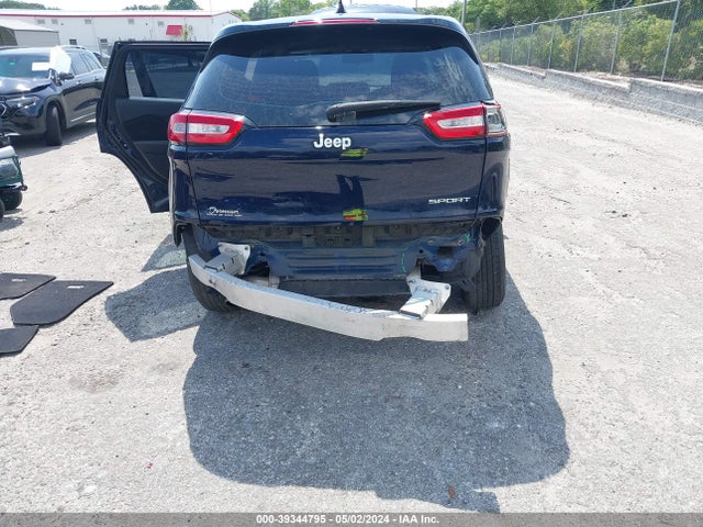 1C4PJLAB2GW275020 Jeep Cherokee Sport