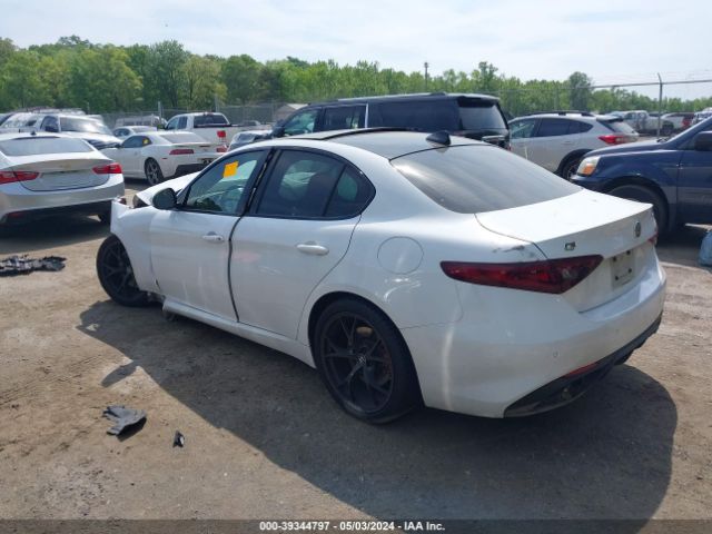 ZARFAEDNXH7540720 Alfa Romeo Giulia Awd