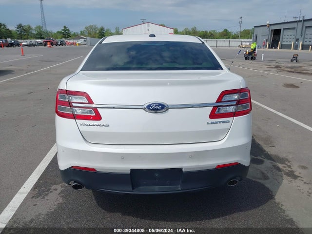 Ford Taurus Limited 2015 1FAHP2F86FG103078 Image 16