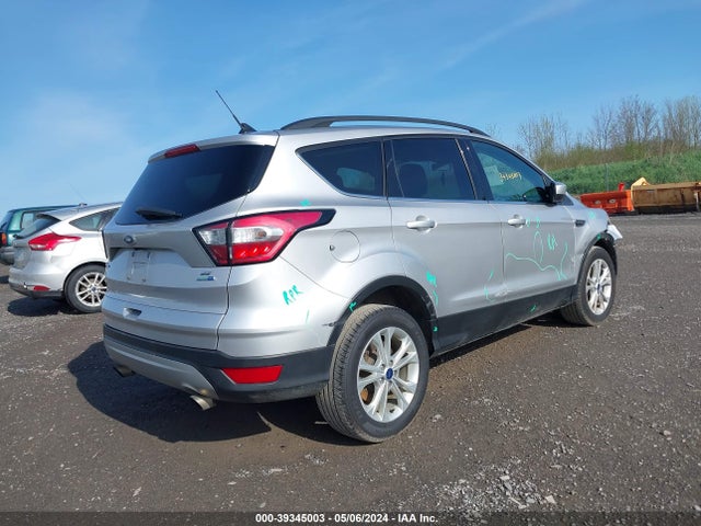 Ford ESCAPE SE 2018 1FMCU9GD7JUB99228 Image 4