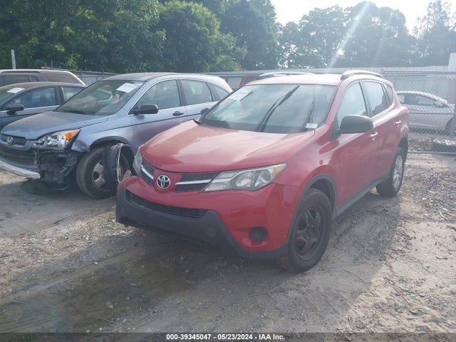 Toyota RAV4 LE 2015 JTMZFREV5FD047654 Image 2