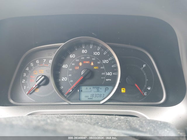 Toyota RAV4 LE 2015 JTMZFREV5FD047654 Image 7