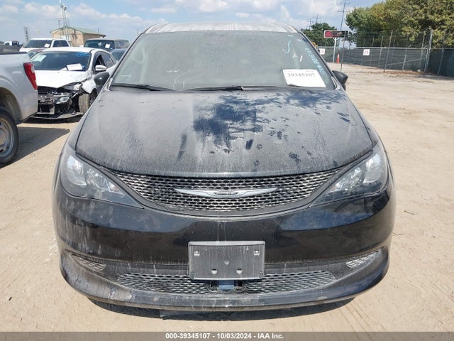 2C4RC1CG7PR576746 Chrysler Voyager Lx