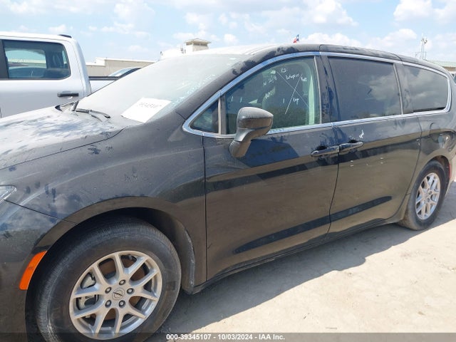 2C4RC1CG7PR576746 Chrysler Voyager Lx