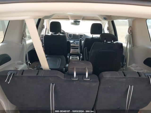 2C4RC1CG7PR576746 Chrysler Voyager Lx