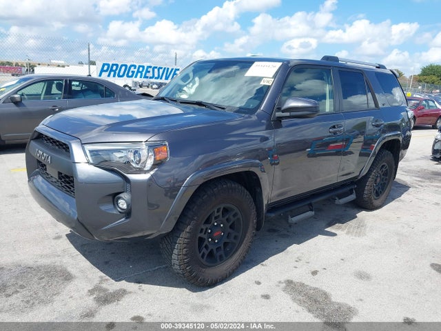 Toyota 4RUNNER SR5 2021 JTEEU5JR5M5247460 Image 2