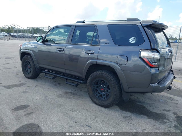 Toyota 4RUNNER SR5 2021 JTEEU5JR5M5247460 Image 3