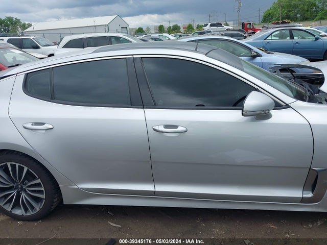 KIA Stinger Premium 2018 KNAE25LA2J6017475 Image 14