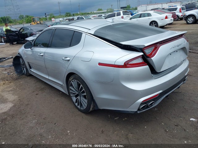 KIA Stinger Premium 2018 KNAE25LA2J6017475 Image 3