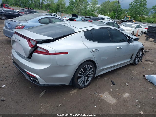 KIA Stinger Premium 2018 KNAE25LA2J6017475 Image 4