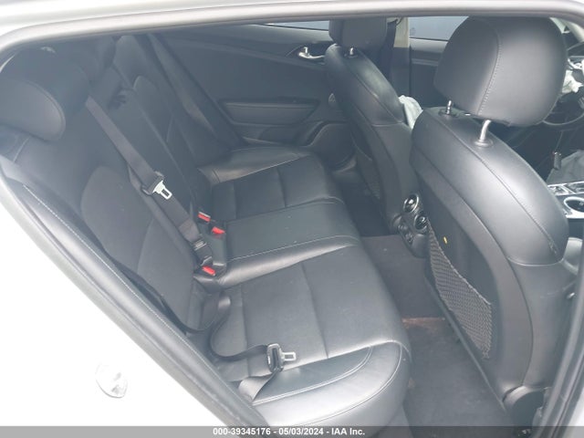 KIA Stinger Premium 2018 KNAE25LA2J6017475 Image 8