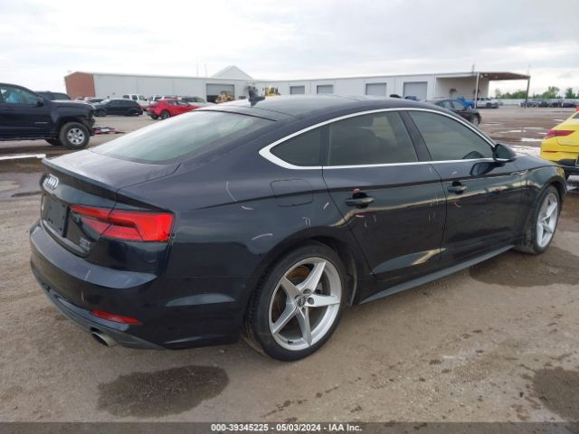 WAUDNCF5XJA010597 Audi A5 2.0t Premium