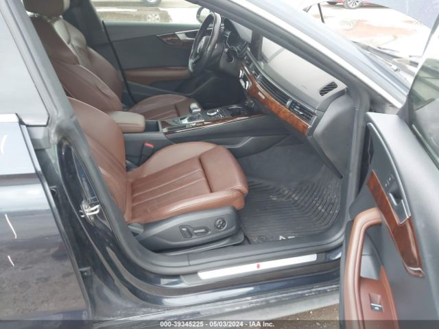 WAUDNCF5XJA010597 Audi A5 2.0t Premium