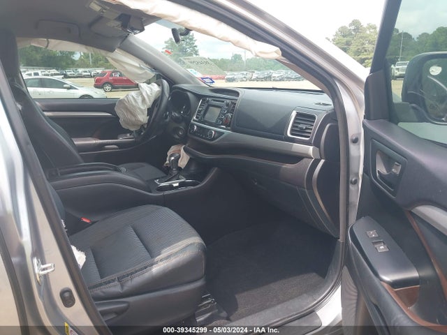 Toyota Highlander Le Plus V6/le V6 2015 5TDZKRFH2FS080300 Image 5
