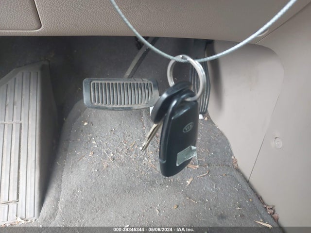 KIA SEDONA LX 2014 KNDMG4C74E6570746 Image 11