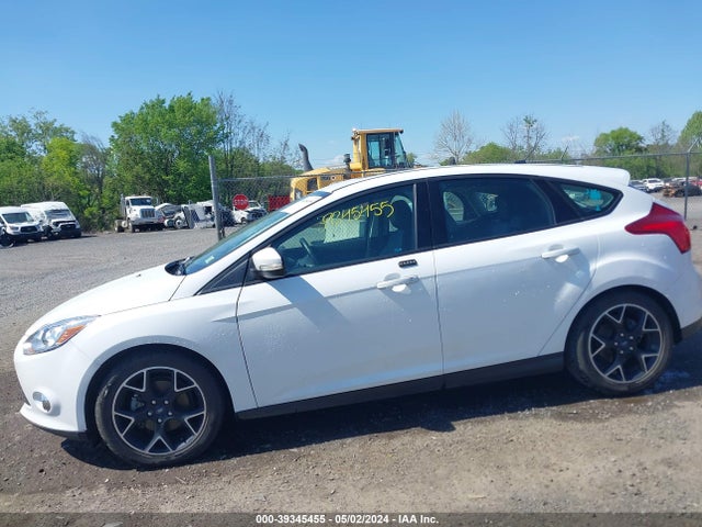 Ford FOCUS SE 2014 1FADP3K28EL153542 Image 14