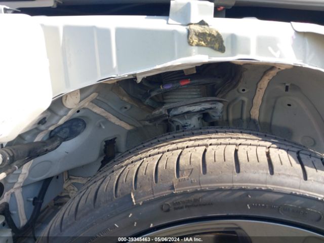 KMTG44LA0LU055691 Genesis G70 2.0t Rwd
