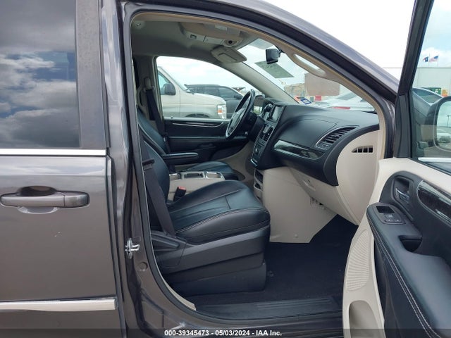 2C4RC1BG8FR694837 Chrysler Town & Country Touring