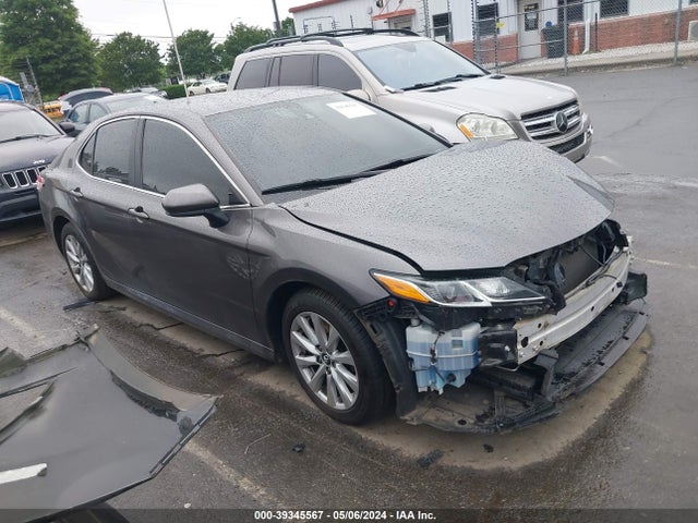 Toyota CAMRY LE 2019 4T1B11HK8KU232290 main image