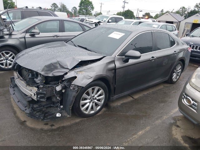 Toyota CAMRY LE 2019 4T1B11HK8KU232290 Image 2