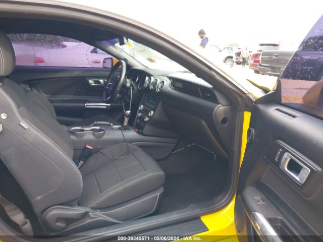 1FA6P8AM4H5286185 Ford Mustang V6