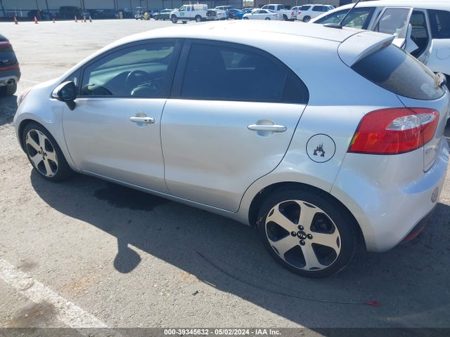KIA Rio Sx 2014 KNADN5A34E6347907 Image 3