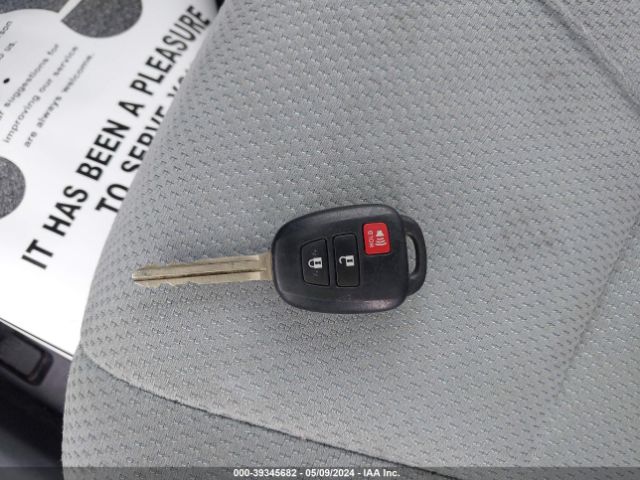 JTDKDTB36E1059237 Toyota Prius C One