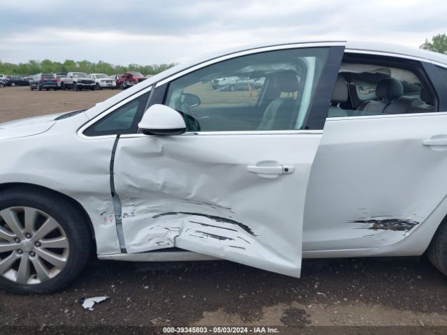 1G4PP5SK3F4216010 Buick Verano