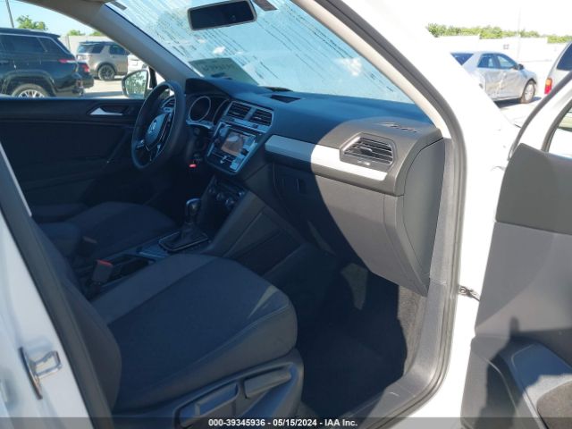 3VV1B7AX2LM099359 Volkswagen Tiguan 2.0t S