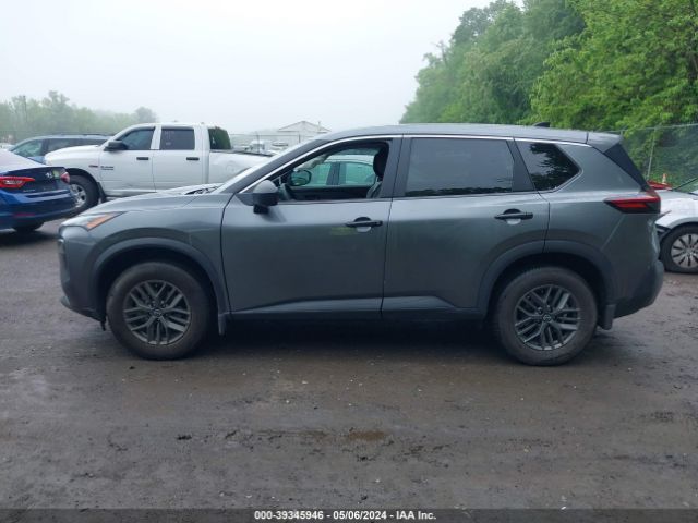 5N1BT3AA2NC715601 Nissan Rogue S Fwd