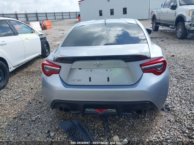 Toyota 86 2017 JF1ZNAA16H9700429 Image 17