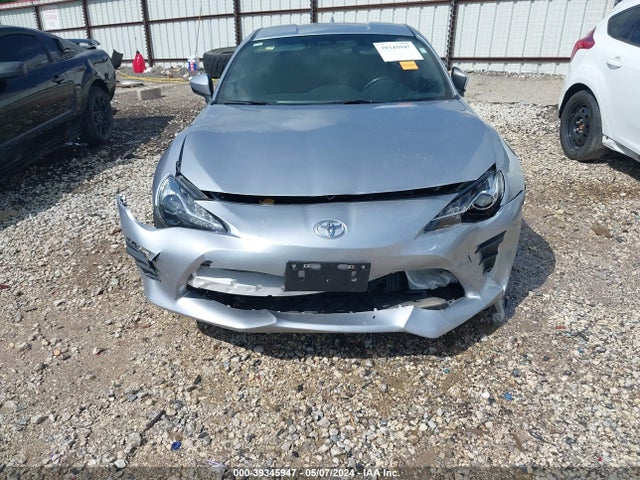 Toyota 86 2017 JF1ZNAA16H9700429 Image 6