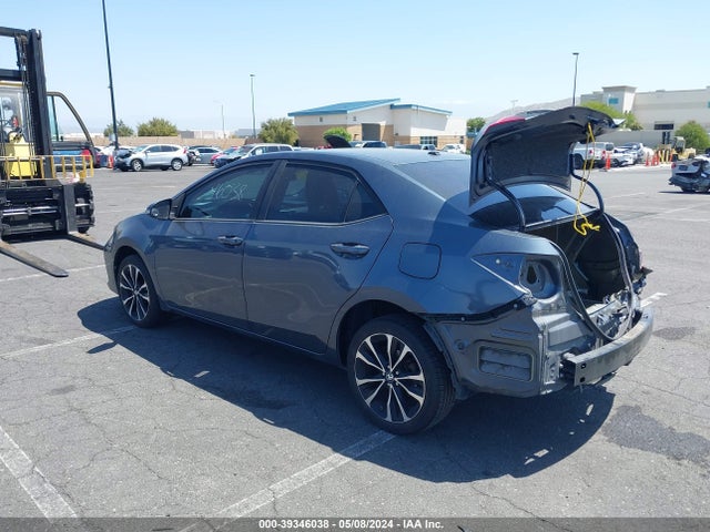 Toyota COROLLA SE 2017 5YFBURHE8HP613874 Image 3