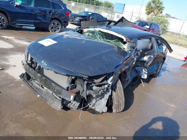 KIA Optima Lx 2020 5XXGT4L33LG384278 Image 2