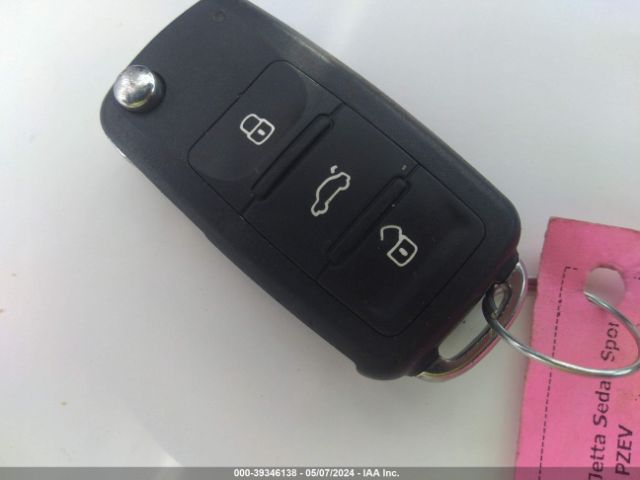 3VWD17AJ4GM375344 Volkswagen Jetta 1.8t Sport