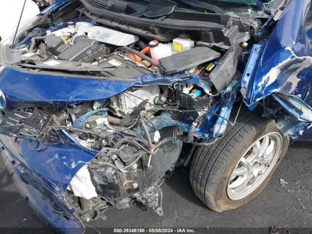 Toyota Prius V Four 2016 JTDZN3EU2GJ048352 Image 6