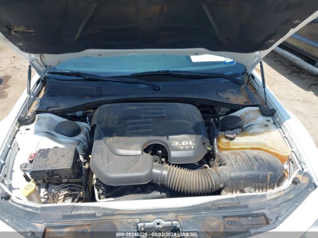 2C3CCAAG1FH766611 Chrysler 300 Limited