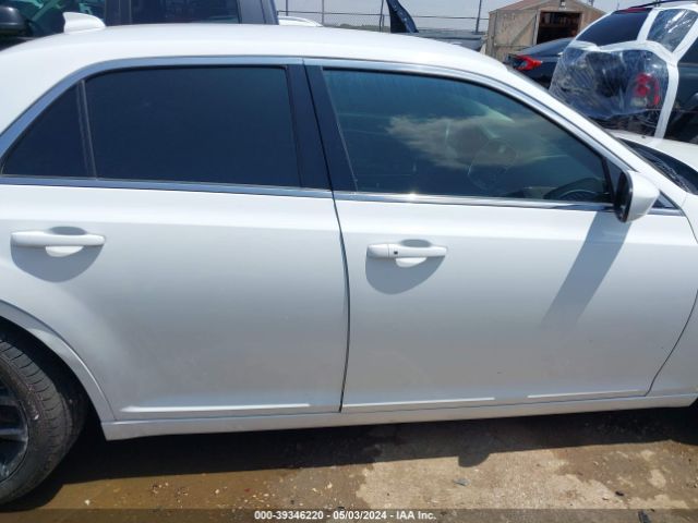2C3CCAAG1FH766611 Chrysler 300 Limited