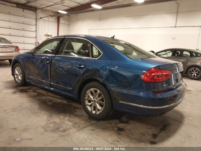 1VWAS7A31GC052274 Volkswagen Passat 1.8t S