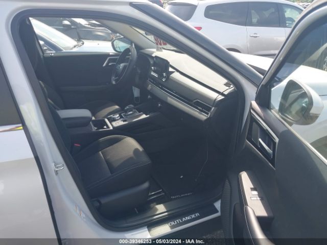 JA4J4TA81NZ042382 Mitsubishi Outlander Es 2.5 S-awc