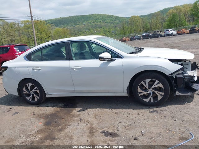 4S3BWAC62M3013222 Subaru Legacy Premium