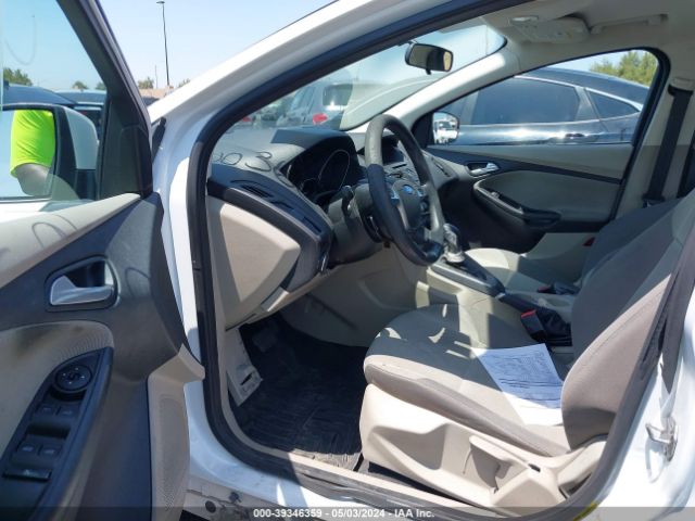 1FADP3K25EL392868 Ford FOCUS SE