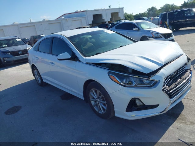 Hyundai SONATA ECO 2018 5NPE24AA3JH713798 Image 13